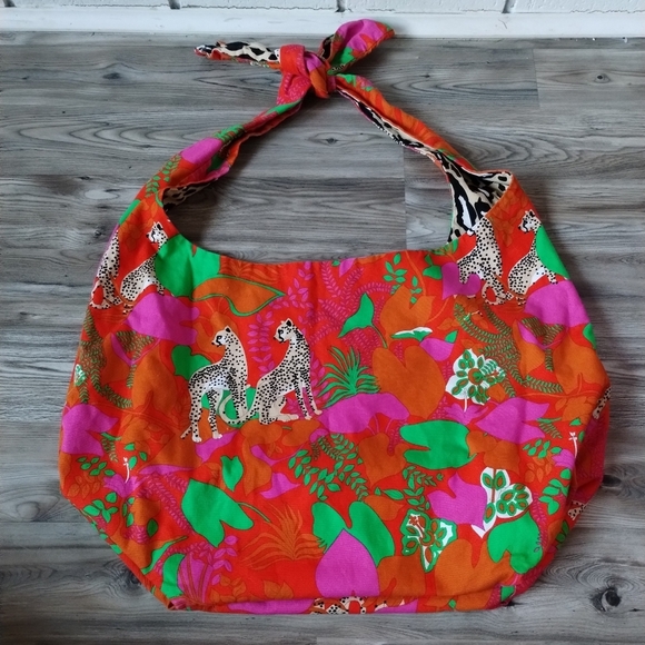 Cabi Reversible Sling Bag Safari / Animal Print Shoulder Bag Tote 5922 - Picture 2 of 4